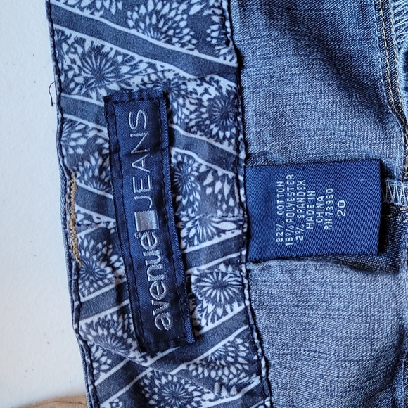 Avenue denim Bermuda shorts - Picture 4 of 4